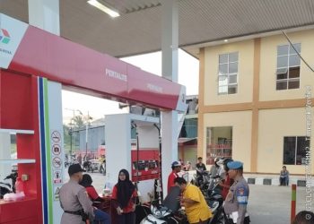 Antisipasi Gangguan Kamtibmas, Polsek Siantar Selatan Monitoring Pengisian BBM di SPBU.
