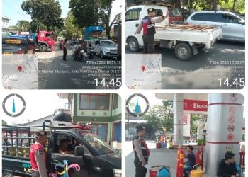 Sat Samapta Polres Pematangsiantar Pengamanan Antisipasi Kemacetan di SPBU.