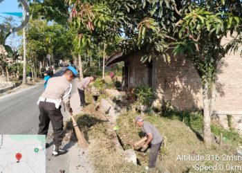 Polsek Siantar Martoba Gotong Royong Bersama, Ciptakan Lingkungan Bersih dan Nyaman.