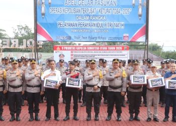 Kapolres Simalungun Bagikan Parcel Lebaran Untuk Personil, Apresiasi Kinerja & Tingkatkan Semangat Kerja.