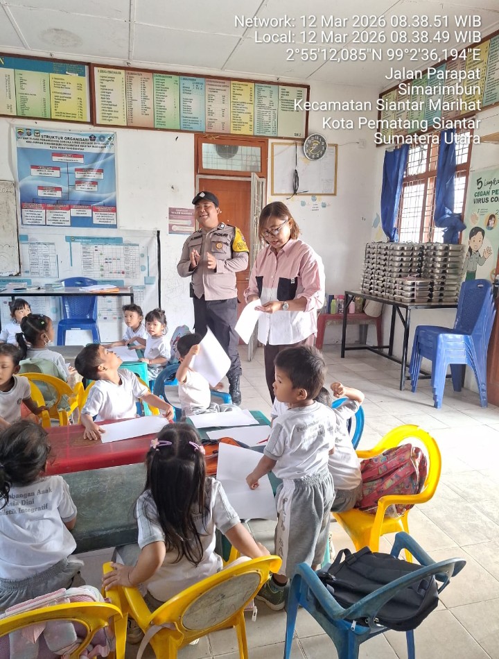 Polisi Sahabat Anak, Bhabinkamtibmas Polsek Siantar Marihat Sambangi PAUD SAB Simarimbun.