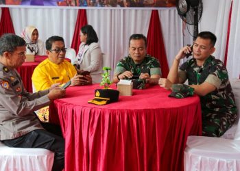Wali Kota Pematangsiantar Wesly Silalahi, SH, MKn Diwakili Asisten Perekonomian dan Pembangunan Zainal Siahaan, SE, MM Hadiri Pembukaan Bazar Ramadhan Serentak di Seluruh Wilayah Teritorial Indonesia Secara Virtual.
