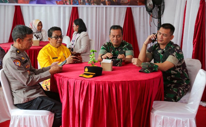 Wali Kota Pematangsiantar Wesly Silalahi, SH, MKn Diwakili Asisten Perekonomian dan Pembangunan Zainal Siahaan, SE, MM Hadiri Pembukaan Bazar Ramadhan Serentak di Seluruh Wilayah Teritorial Indonesia Secara Virtual.