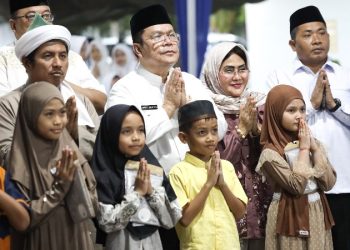 Wali Kota Pematangsiantar Wesly Silalahi, SH, MKn Mengundang Anak - Anak yatim Untuk Berbuka Puasa Bersama.