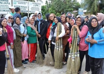 Sambut Hari Raya Idul Fitri 1447 H/2026 M, TP PKK Kabupaten Simalungun Gelar Bersih Desa di Nagori Dolok Maraja.