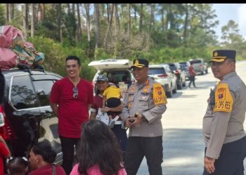 Live Report Kapolres : Arus Lalu Lintas Meningkat, Jalur Lingkar Luar Parapat Bantu Urai Kemacetan.
