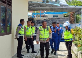 Kapolres Simalungun Cek Langsung Pelabuhan Tiga Raja, Pastikan Keamanan Penyeberangan Ke Samosir.