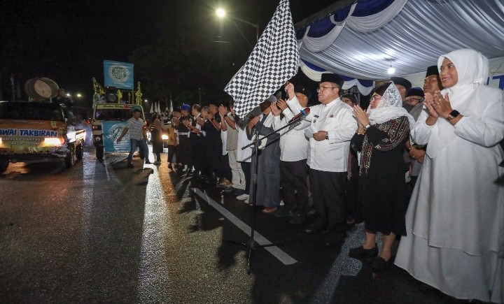 Wali Kota Pematangsiantar Wesly Silalahi, SH, MKn & Unsur Forkopimda Melepas Pawai Takbir Keliling Menyambut Hari Raya Idul Fitri 1447 H/2026 M.