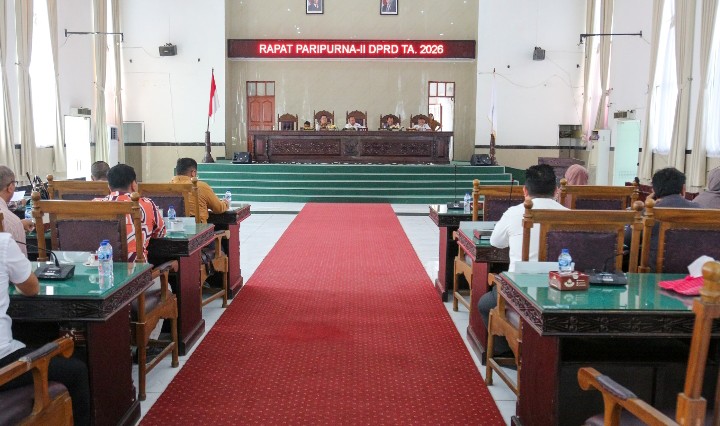 Wali Kota Pematangsiantar Wesly Silalahi, SH, MKn Hadiri Rapat Paripurna DPRD Kota Pematangsiantar Dalam Penyampaian Pendapat Akhir Fraksi DPRD Kota Pematangsiantar Terhadap Dua Ranperda Inisiatif.