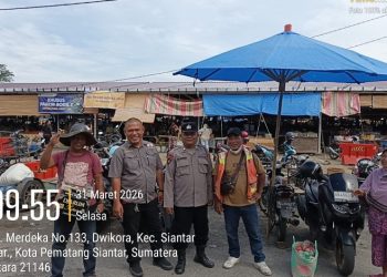 Cegah Terjadinya Tindak Pidana Polsek Siantar Barat Patroli Pagi Hari di Pasar Horas.