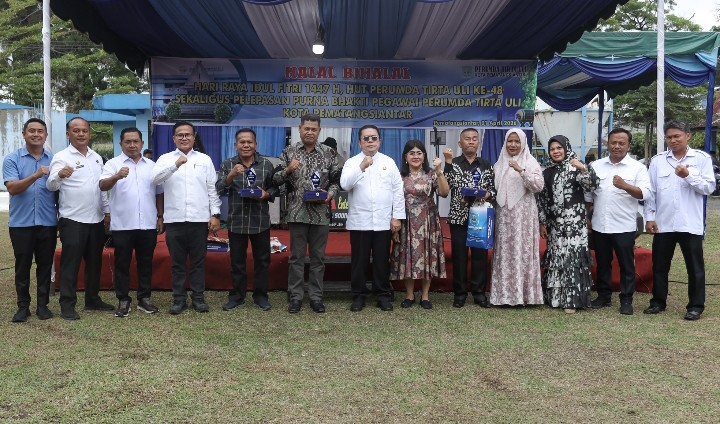 Wali Kota Pematangsiantar Wesly Silalahi, SH, MKn Hadiri Acara Halal Bihalal Hari Raya Idul Fitri 1447 H & Perayaan HUT Ke - 48 Perumda Tirta Uli Sekaligus Pelepasan Purnabakti Pegawai Perumda Tirta Uli Pematangsiantar.