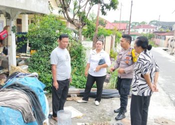 Bhabinkamtibmas Polsek Siantar Utara Sambangi Warga, Sampaikan Himbauan Waspada Kebakaran.