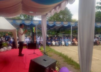 Wakil Ketua DPRD Kota Pematangsiantar Ir. Daud Simanjuntak, MM Menyampaikan Kata Sambutan di Acara Pentas Seni & Perpisahan Siswa Kelas XII SMA'N 5 Pematangsiantar.