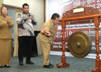 Walikota Pematangsiantar Wesly Silalahi, SH, MKn Buka Kegiatan Rakortekrenbang Se - Provinsi Sumut.