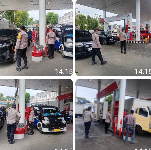 Polsek Siantar Timur Monitoring Penyaluran BBM di Dua SPBU, Harga Subsidi & Non Subsidi Normal.