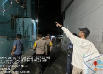 Polsek Siantar Selatan Cek TKP Pencurian Outdoor AC Hotel Jalan Diponegoro.