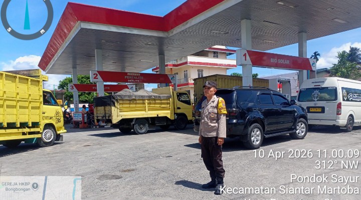 Polsek Siantar Martoba Monitoring dan Pengamanan Penyaluran BBM di SPBU.