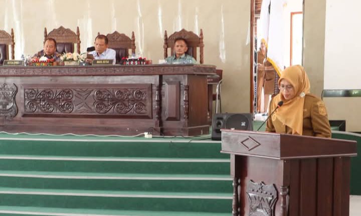 DPRD Buka Rapat Paripurna III Tentang Penyampaian Nota Pengantar LKPJ Wali kota Pematangsiantar TA 2025.