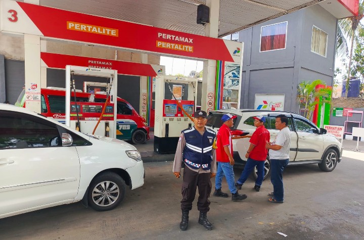 Antisipasi Guantibmas, Polsek Siantar Timur Monitoring Penyaluran BBM di SPBU.