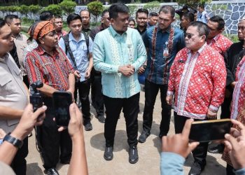 Wali Kota Pematangsiantar Wesly Silalahi, SH, MKn Dampingi Gubernur Sumut Muhammad Bobby Afif Nasution, SE, MM Kunjungi SMA Negeri 5 Pematangsiantar.