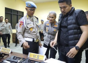 Kapolres Pematangsiantar Dampingi Divpropam Mabes Polri Cek Senpi Milik Dinas.