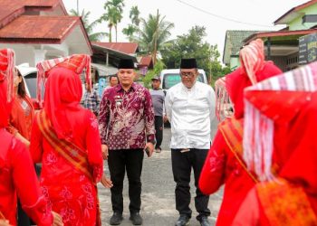 Wali Kota Pematangsiantar Wesly Silalahi, SH, MKn Diwakili Staf Ahli Bidang Kesejahteraan Rakyat Setdako Budi Utari Siregar AP, Hadiri Acara Pembukaan MTQN Ke - 12 Tingkat Kecamatan Siantar Marimbun.