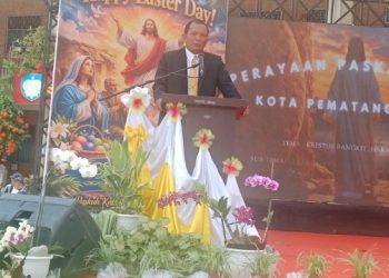 Wakil Ketua DPRD Kota Pematangsiantar Ir. Daud Simanjuntak, MM Memberikan Kata Sambutan di Perayaan Paskah Katolik Se - Kota Pematangsiantar.