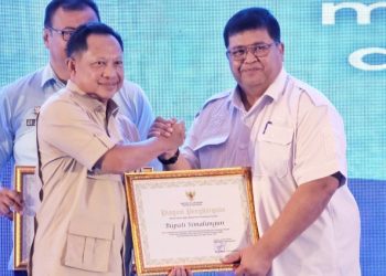 Di Forum Musrenbang RKPD Sumut Tahun 2027, Bupati Simalungun Terima Penghargaan Dari Kemendagri.