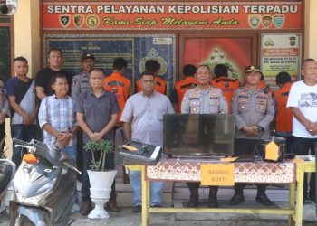 Polsek Gunung Malela Bongkar Jaringan Kriminal Serbabisa, Kapolres Simalungun Gelar Press Release : 13 Tersangka Diringkus, Puluhan Barang Bukti Diamankan.