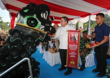 Wali Kota Pematangsiantar Wesly Silalahi, SH, MKn Melepas Karnaval Dalam Lemeriahkan Hari Jadi Ke - 155 Kota Pematangsiantar Tahun 2026 Berlangsung Meriah.