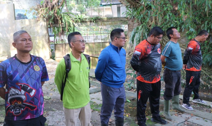 Momen Peringatan Hari Bumi dan Hari Jadi Ke - 155 Kota Pematangsiantar Tahun 2026, Dinas DLH Kota Pematangsiantar Melaksanakan Aksi Bersih Sungai.