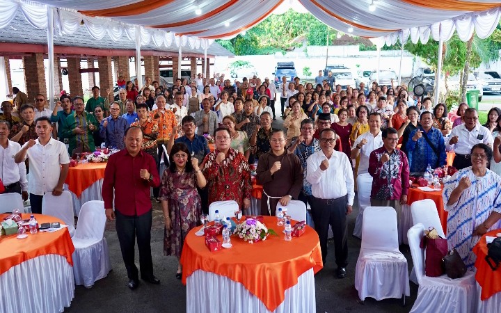Wali Kota Pematangsiantar Wesly Silalahi, SH, MKn Ikuti Perayaan Paskah Keluarga Besar Silalahi Raja, Boru, Bere, Ibebere Kota Pematangsiantar Tahun 2026.