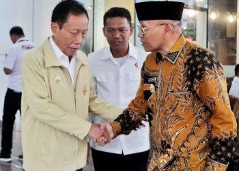 Bupati Simalungun Hadiri Pengukuhan PERPUKADESI : Forum Strategis Bertukar Gagasan.