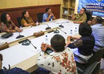 Wali Kota Pematangsiantar Wesly Silalahi, SH, MKn Diundang untuk menghadiri avara Reuni Akbar Alumni SMP Cinta Rakyat 1 Pematangsiantar.