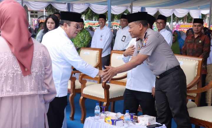 Wakapolres KOMPOL Budiono Saputro Hadiri Pawai Ta'aruf dan Pembukaan MTQ Tingkat Kota Pematangsiantar Tahun 2026.