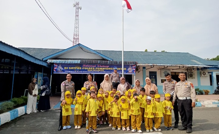 Polantas Menyapa, Sat Lantas Polres Pematangsiantar Terima Kunjungan TK Islam Terpadu Modern.