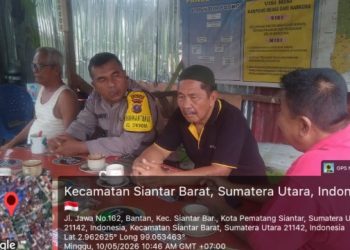 Bhabinkamtibmas Polsek Siantar Barat Patroli Ajak Warga Memerangi Narkoba.
