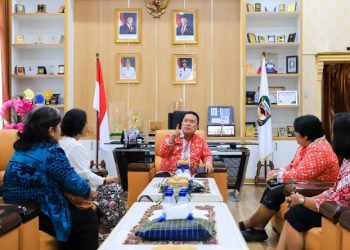 Wali Kota Pematangsiantar Wesly Silalahi, SH, MKn Sambut Audiensi DPC PWKI Kota Pematangsiantar.