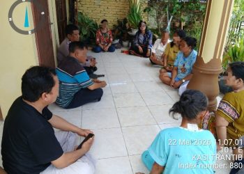 Polsek Siantar Martoba Bersama Lurah Nagapitu Tindaklanjuti Laporan Warga Melalui Aplikasi eLapor.