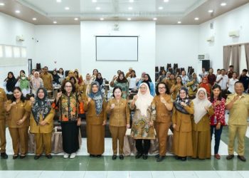 Wali Kota Pematangsiantar Wesly Silalahi, SH, MKn Diwakili Staf Ahli Bidang Pemerintahan Dra. Happy Oikumenis Daely Buka Sosialisasi & Advokasi Akreditasi Perpustakaan Tahun 2026.