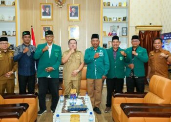 Wali Kota Pematangsiantar Wesly Silalahi, SH, MKn Menyambut Silaturahmi Pengurus Daerah (PD) Al Jam’iyatul Washliyah Kota Pematangsiantar.