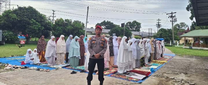 21 Personel Polsek Gunung Malela Siaga Penuh, Kawal Ribuan Jamaah Idul Adha 1447 H di Belasan Masjid Wilayah Hukumnya.