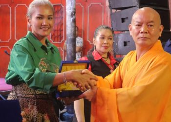 Kapolres Pematangsiantar Hadiri Acara Malam Doa & Festival Malam Waisak.