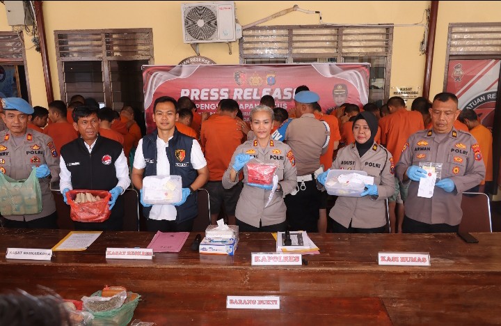 Polres Pematangsiantar Gelar Press Release Pengungkapan Kasus 3C & Narkotika Periode Januari - Juni 2026.