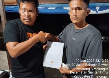 Respon CC 110, Polsek Siantar Timur Cek TKP & Mediasi Keributan di Jalan Bahagia.