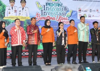 Wali Kota Pematangsiantar Wesly Silalahi, SH, MKn Bersama Gubernur Sumatera Utara Sumut Muhammad Bobby Afif Nasution, SE, MM Hadiri Pembukaan Pekan Inovasi Investasi Sumatera Utara (PIISU).