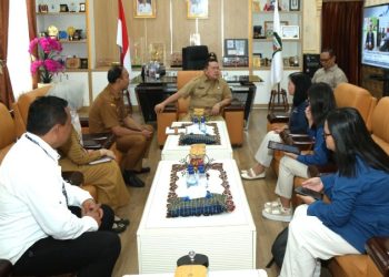 Wali Kota Pematangsiantar Wesly Silalahi, SH, MKn Menjadi Responden Pertama Sensus Ekonomi 2026 & Menerima Petugas Sensus.