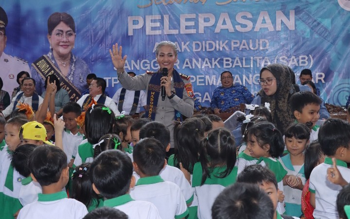 Kapolres Pematangsiantar Hadiri Pelepasan Anak Didik PAUD-SAB Se Kota Pematangsaintar T.A 2025/2026.