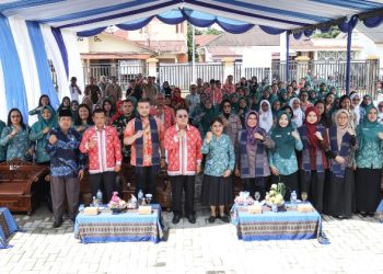 Wali Kota Pematangsiantar Wesly Silalahi, SH, MKn Sambut Tim Monitoring TP PKK Provinsi Sumut Untuk Pelaksanaan Tertib Administrasi PKK Tahun 2026 Kelurahan Simarito Kecamatan Siantar Barat.