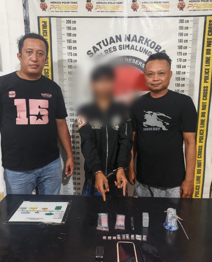 Polsek Gunung Malela Gerak Cepat Bekuk Pelaku Pengedar Sabu di Pinggir Sungai Bukit Maraja.